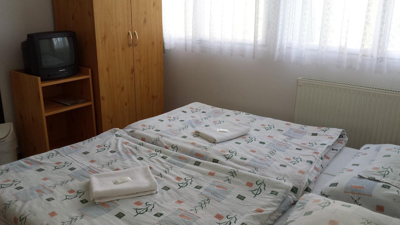 Bed and Breakfast Bélkő Panzió Belapatfalva Habitación foto