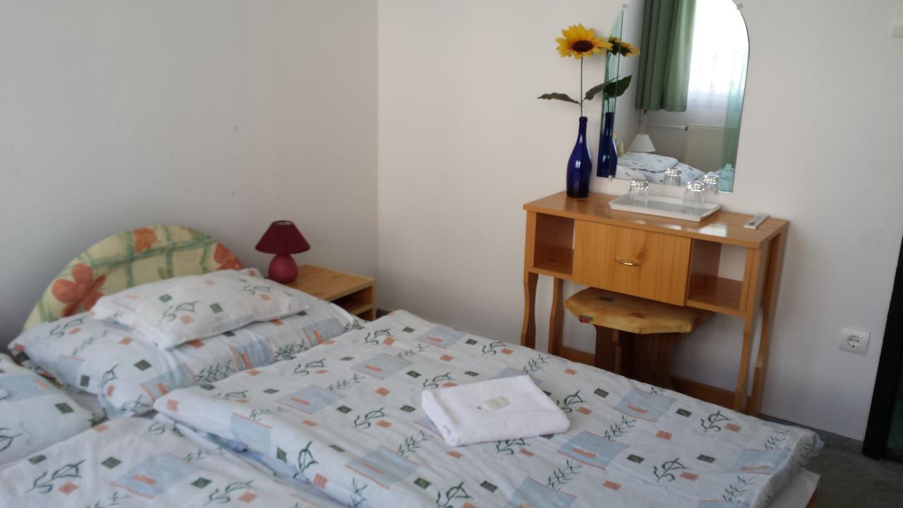 Bed and Breakfast Bélkő Panzió Belapatfalva Habitación foto